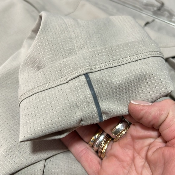 Lululemon Men's Commission Pant in Raw Linen Size 28 - Picture 7 of 9